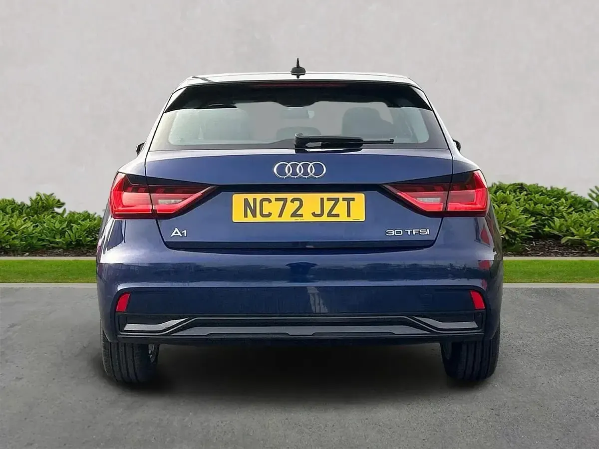 Used Audi A1 Sport 108 HP (79 kW) 2023 Blue SUV