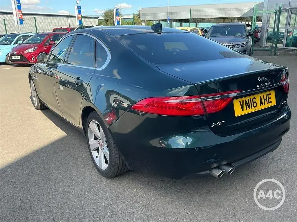 Used Jaguar XF Portfolio 2016 Green Sedan