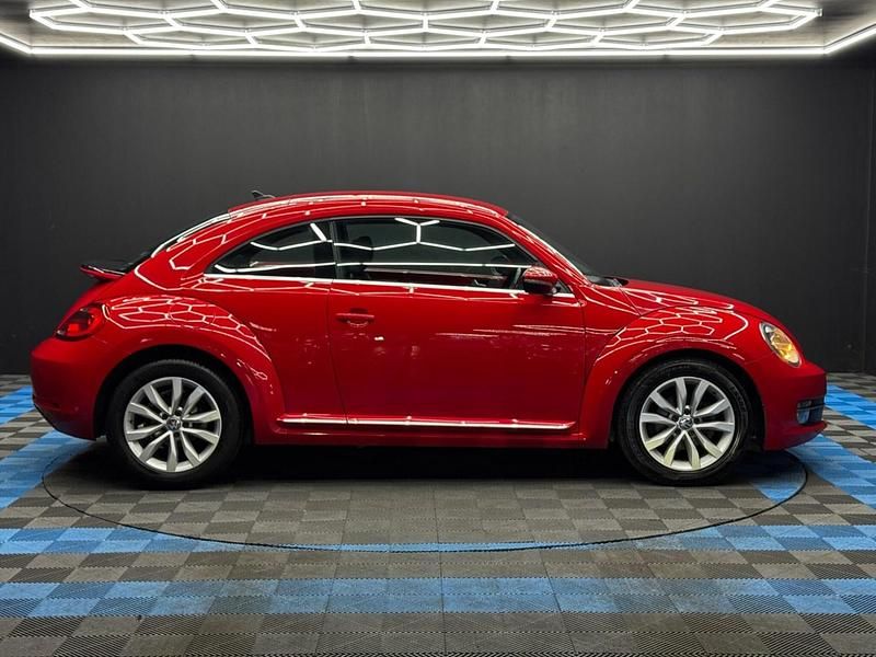 Used VW Beetle Design 2015 Red Hatchback