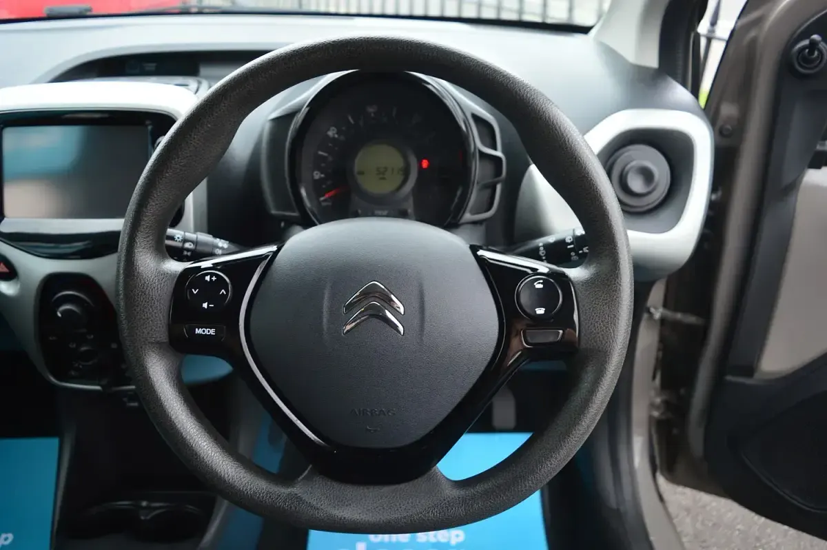 Used Citroën C1 Feel 68 HP (50 kW) 2014 Grey Hatchback
