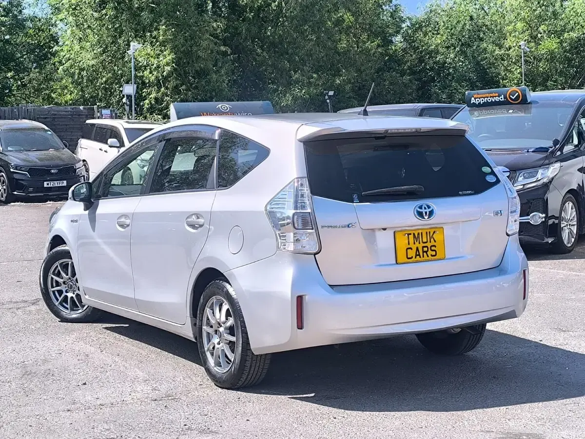 Used Toyota Prius+ 136 HP (100 kW) 2014 Silver MPV