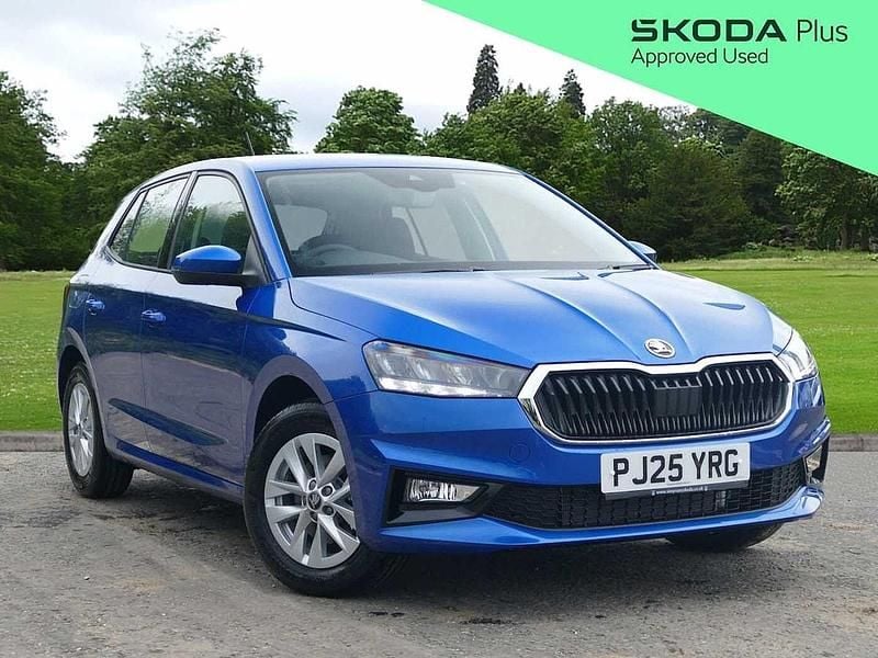 Race blue metallic New 2025 Skoda Fabia SE Hatchback | £18,995 (Fair price) - Image 1/4
