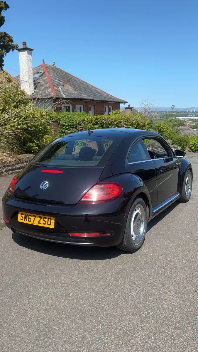 Used VW Beetle Design 105 HP (77 kW) 2017 Black Hatchback