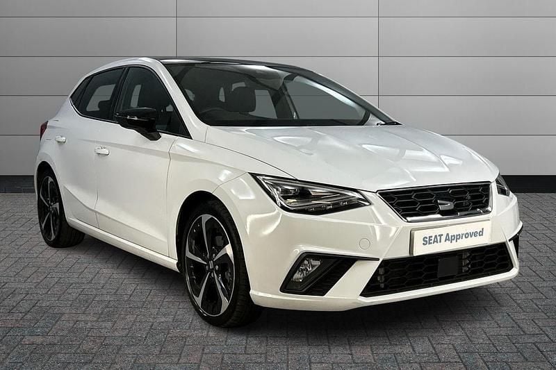 White Used 2024 Seat Ibiza FR Sport Hatchback | £16,750 (Fair price) - Image 1/4