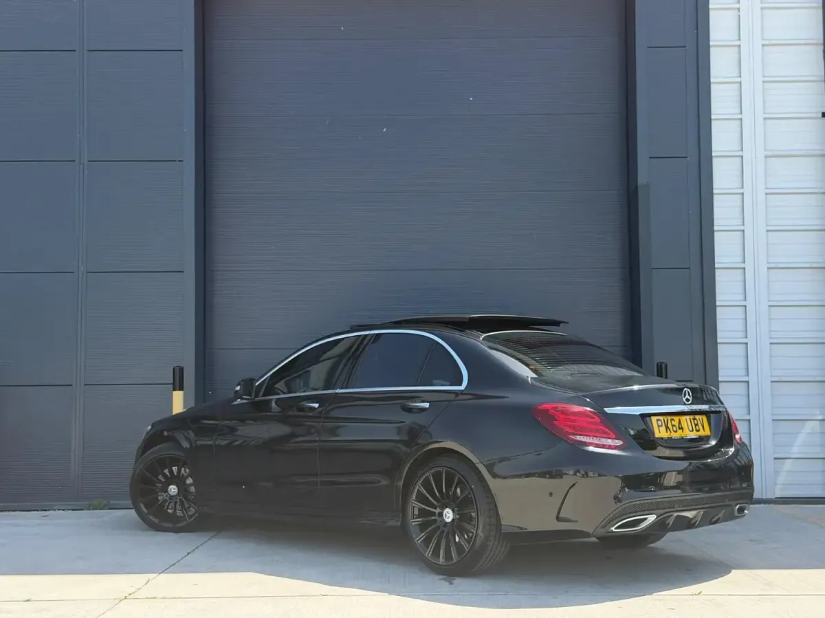 Used Mercedes C220 AMG Line Premium 170 HP (125 kW) 2014 Black Sedan