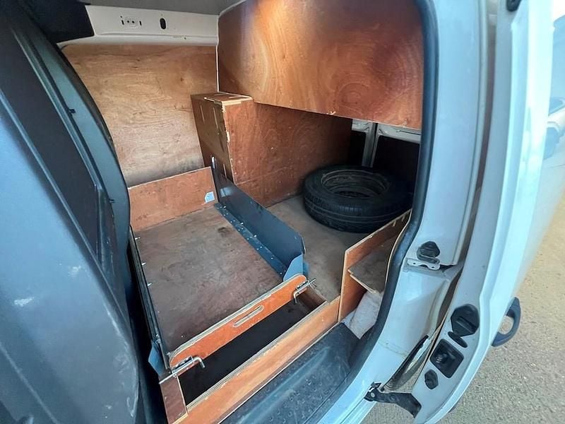 Begagnad VW Caddy Startline 102 HK (75 kW) 2020 Vit Minibuss