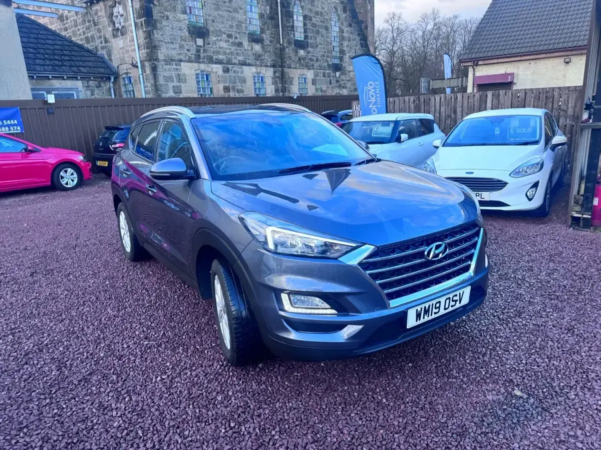 Used Hyundai Tucson SE 132 HP (97 kW) 2019 Grey SUV