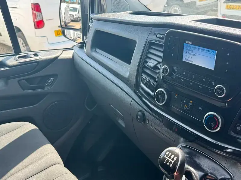 Used Ford Transit Custom 130 HP (95 kW) 2022 White Van