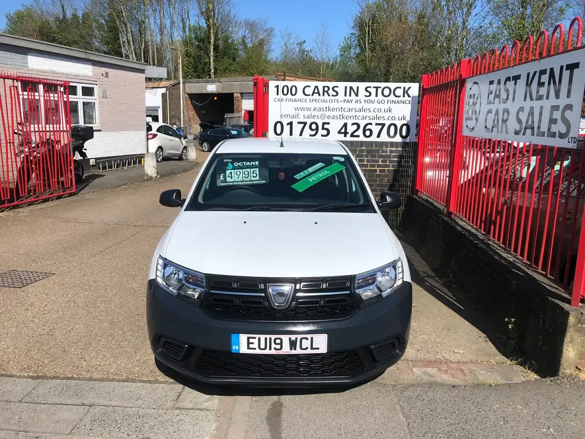 Used Dacia Sandero Acces 2019 White Hatchback