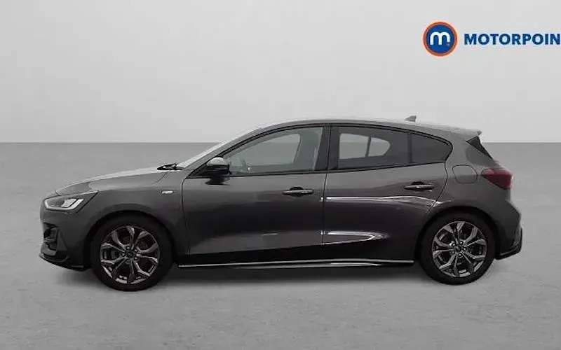 Used Ford Focus ST-Line 155 HP (114 kW) 2025 Hatchback