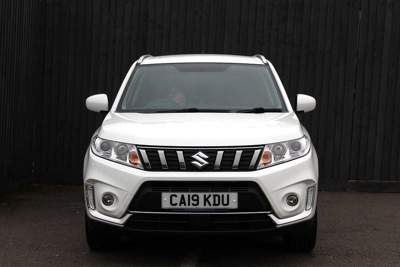 Used Suzuki Vitara SZ-T 2019 White Hatchback