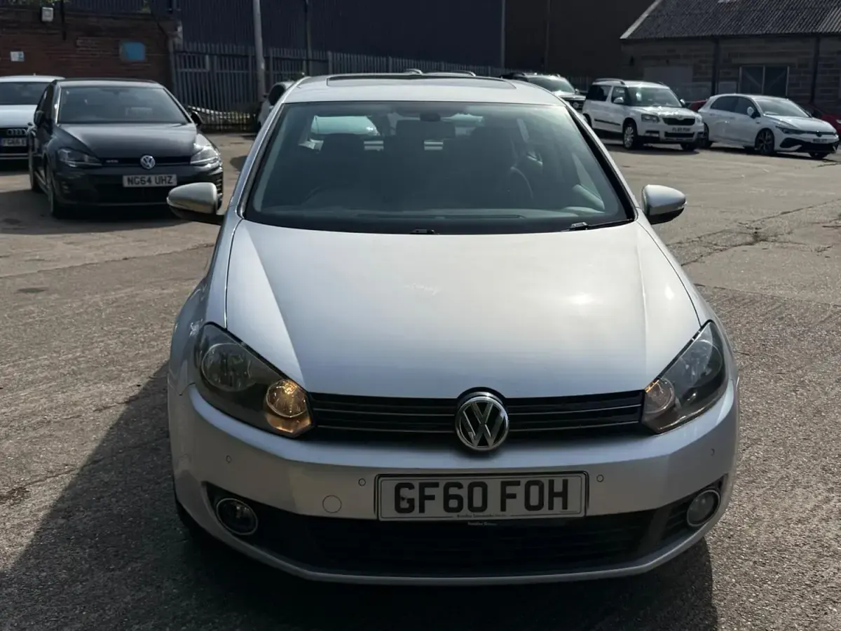 Used VW Golf VI SE 140 HP (102 kW) 2010 Silver Hatchback