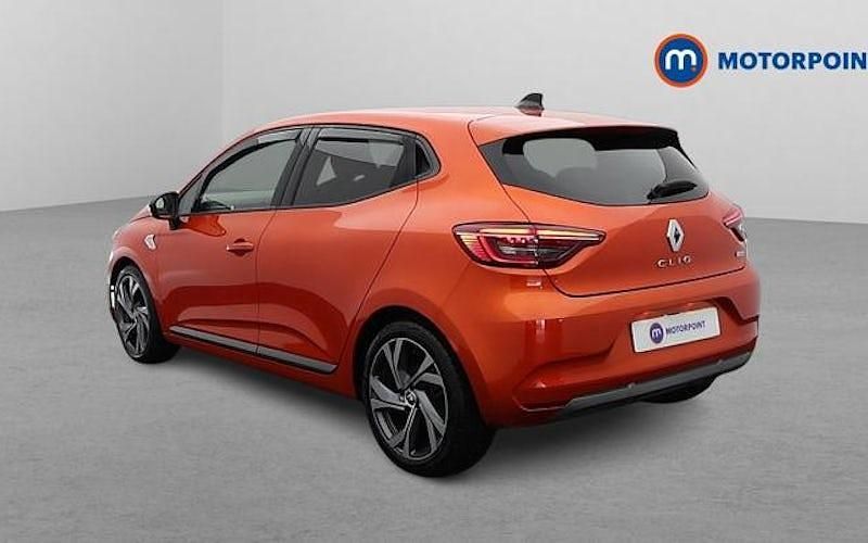 Used Renault Clio V RS Line 140 HP (102 kW) 2022 Orange Hatchback