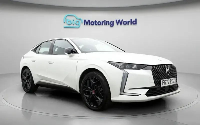 Used DS Automobiles DS4 Performance 225 HP (165 kW) 2022 White SUV