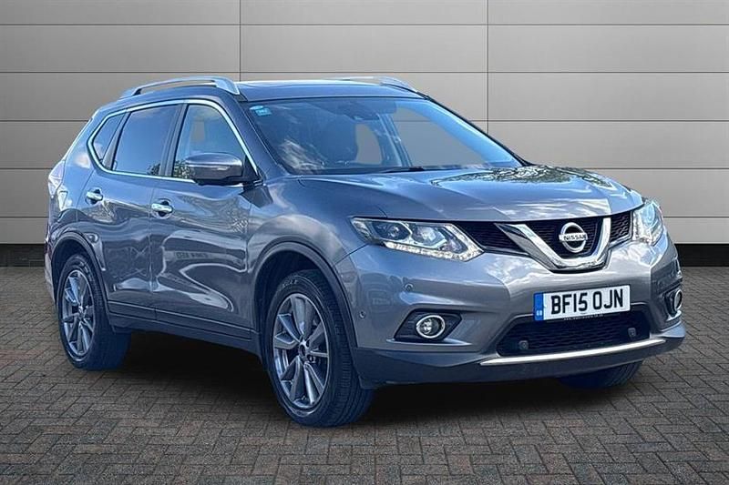 Used Nissan X-Trail Tekna 130 HP (95 kW) 2015 Grey SUV