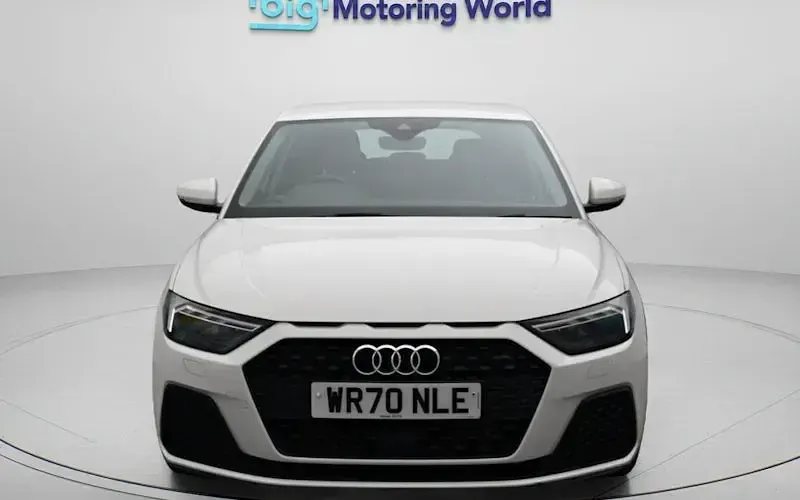 Used Audi A1 Sportback 95 HP (69 kW) 2020 White Hatchback