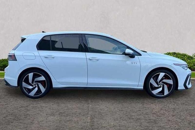 Used VW Golf VIII 265 HP (194 kW) 2025