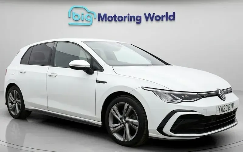 Used VW Golf VIII R-line 150 HP (110 kW) 2023 Hatchback
