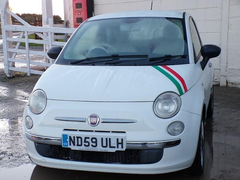 Used Fiat 500 Pop 69 HP (50 kW) 2009 White Hatchback