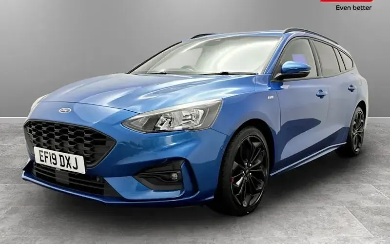 Used Ford Focus ST-Line X 120 HP (88 kW) 2019 Blue Estate