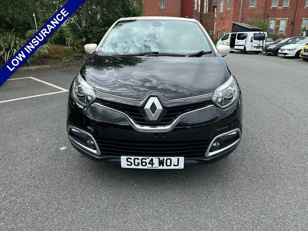 Used Renault Captur Dynamique 90 HP (66 kW) 2014 Black/cream SUV