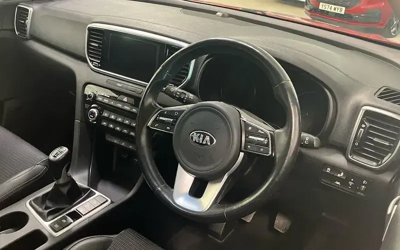 Used Kia Sportage 132 HP (97 kW) 2019 Red SUV