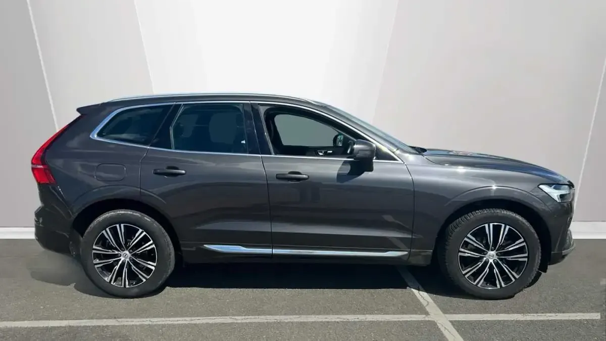 Used Volvo XC60 Inscription 197 HP (144 kW) 2022 Grey SUV