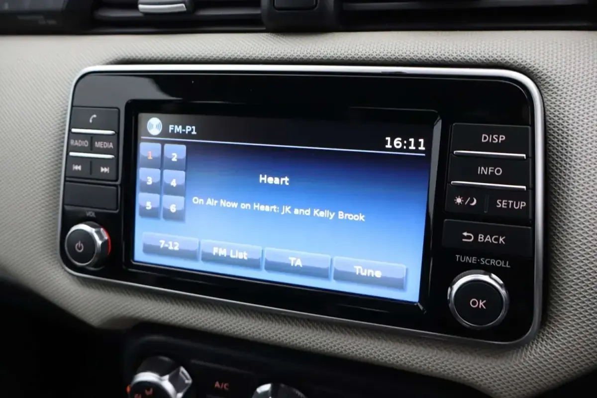 Second-hand Nissan Micra Acenta 71 CP (52 kW) 2017 Gri Hatchback