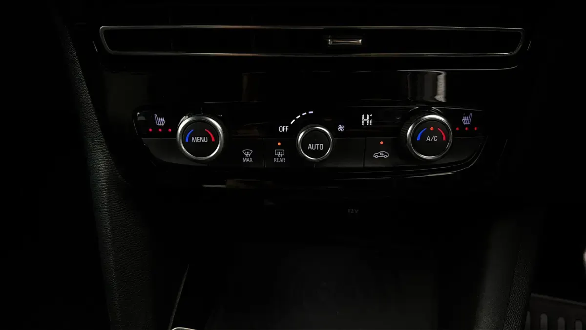 Used Vauxhall Mokka Ultimate 100 kW (136 HP) 2023 SUV