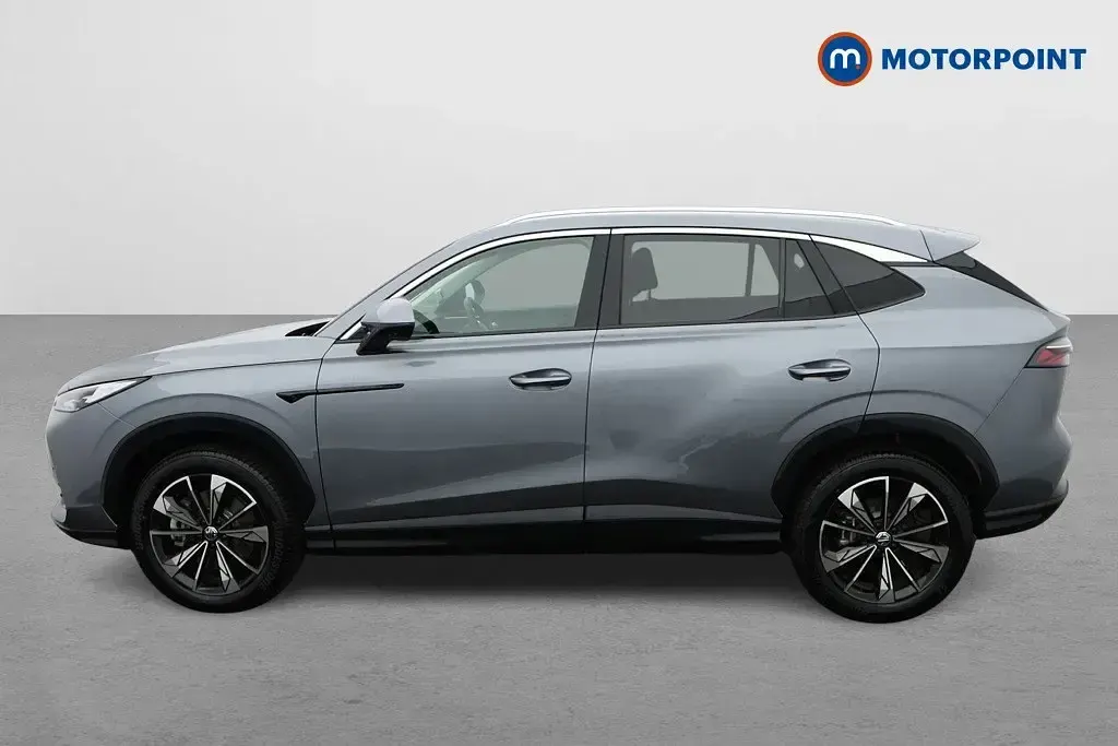 Usado MG HS Trophy 224 HP (164 kW) 2025 Cinzento SUV