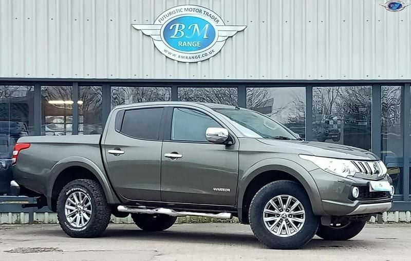Green Used 2015 Mitsubishi L200 Warrior Pickup | £7,500 (Good price) - Image 1/4
