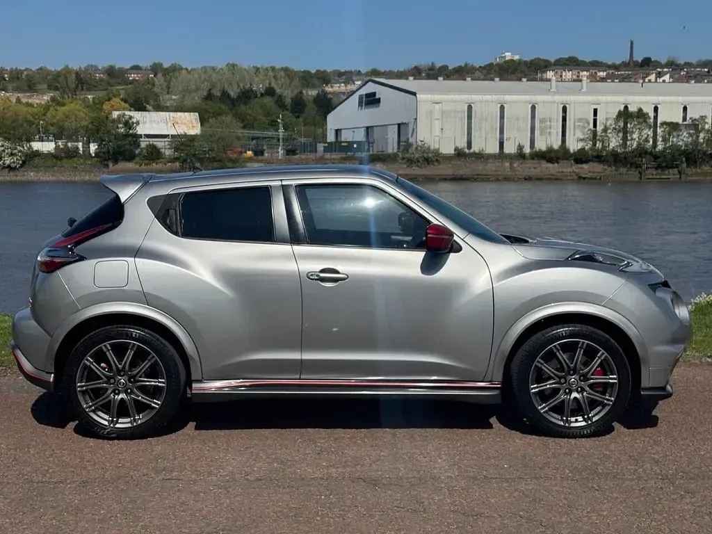 Used Nissan Juke Nismo RS 214 HP (157 kW) 2016 Silver SUV