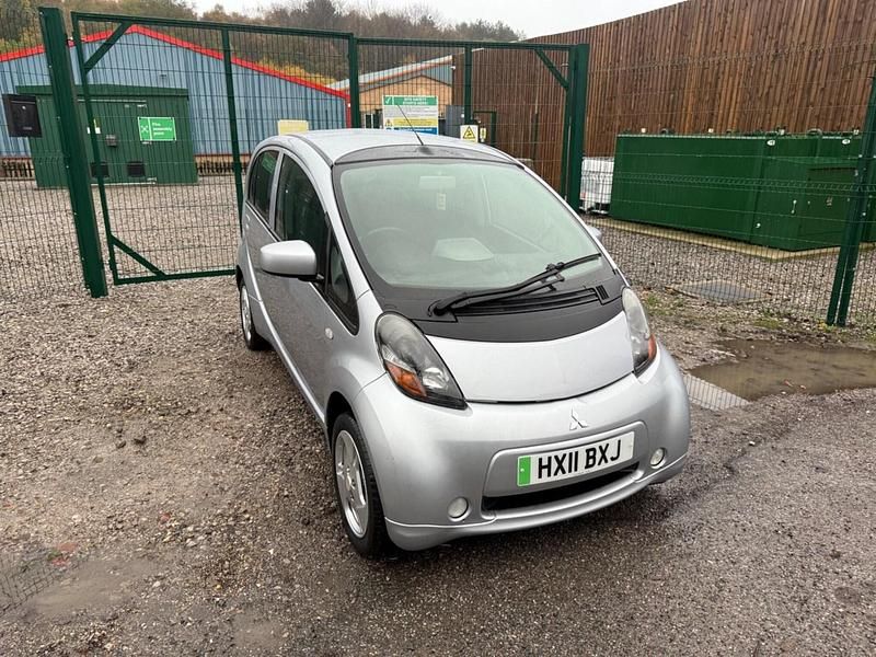 Silver Used 2011 Mitsubishi i-MiEV Hatchback | £1,495 - Image 1/4