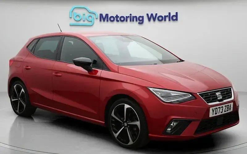 Begagnad Seat Ibiza FR Sport 110 HK (80 kW) 2023 Halvkombi