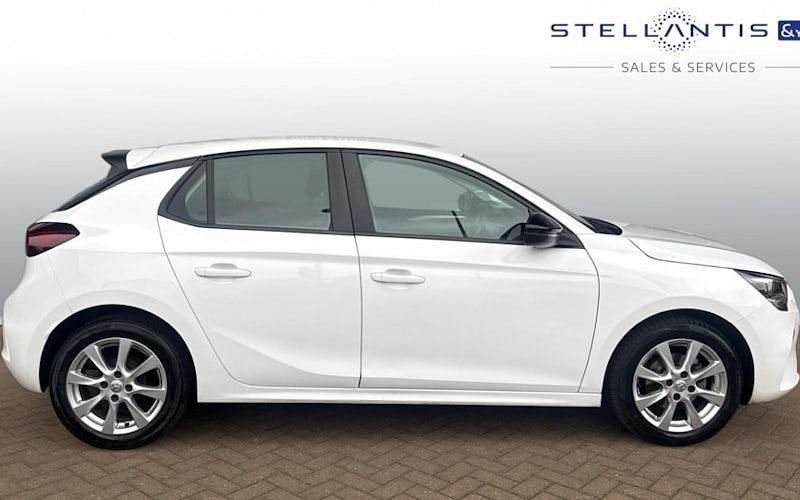 Used Vauxhall Corsa Design Edition 75 HP (55 kW) 2023 White Hatchback