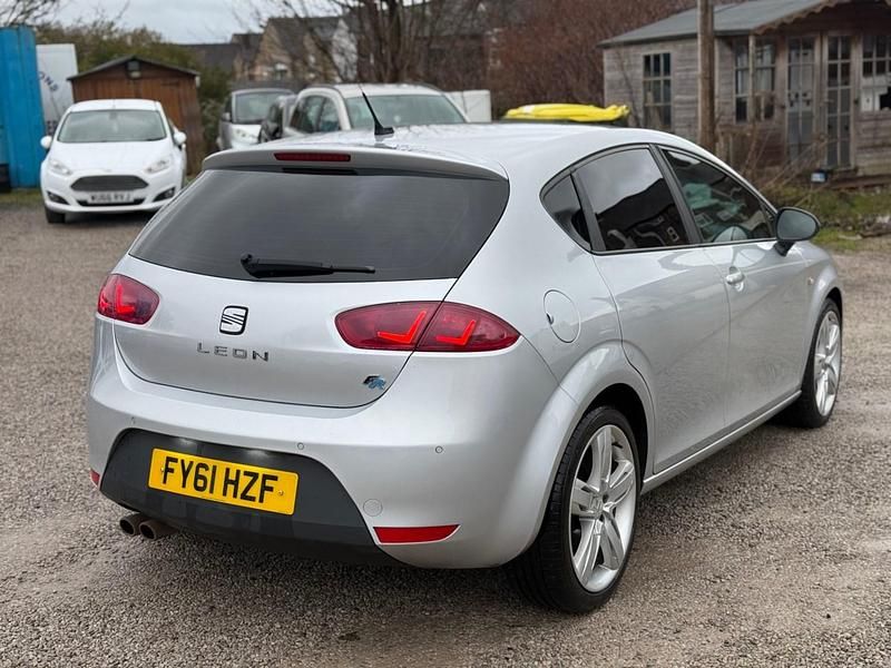 Used Seat Leon FR 170 HP (125 kW) 2011 Silver Hatchback