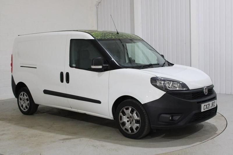 White Used 2021 Fiat Doblò MPV | £8,495 (Fair price) - Image 1/4