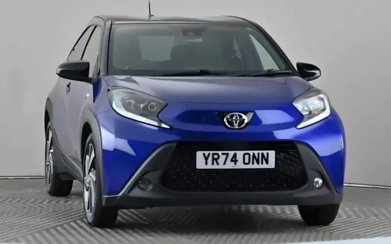 Used Toyota Aygo X 72 HP (52 kW) 2024 Blue SUV