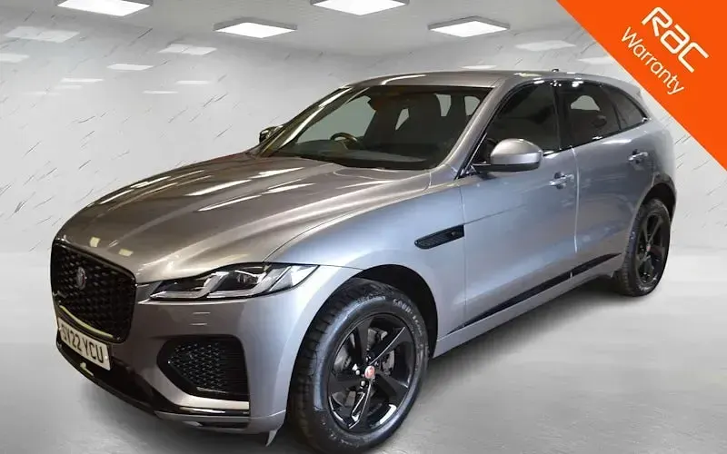 Used Jaguar F-Pace R-Dynamic 204 HP (150 kW) 2024 SUV