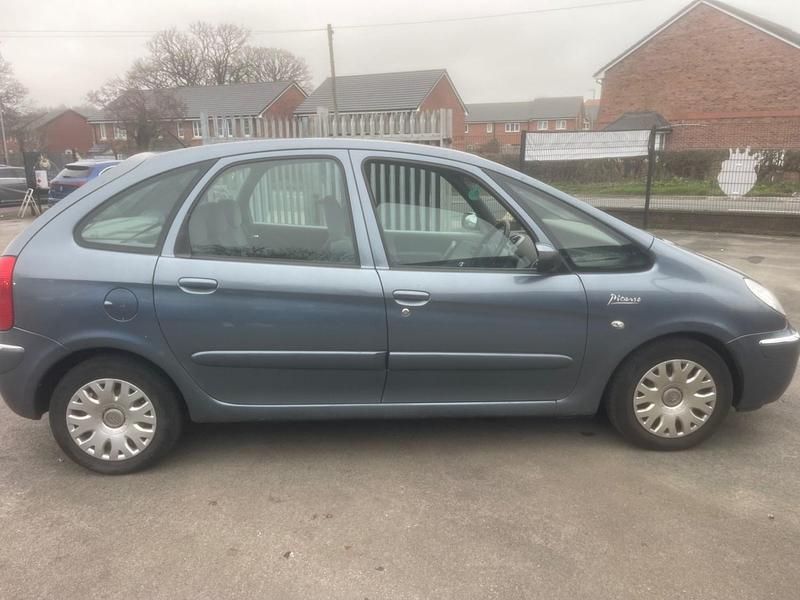 Used Citroën Xsara Picasso 2006 Grey MPV