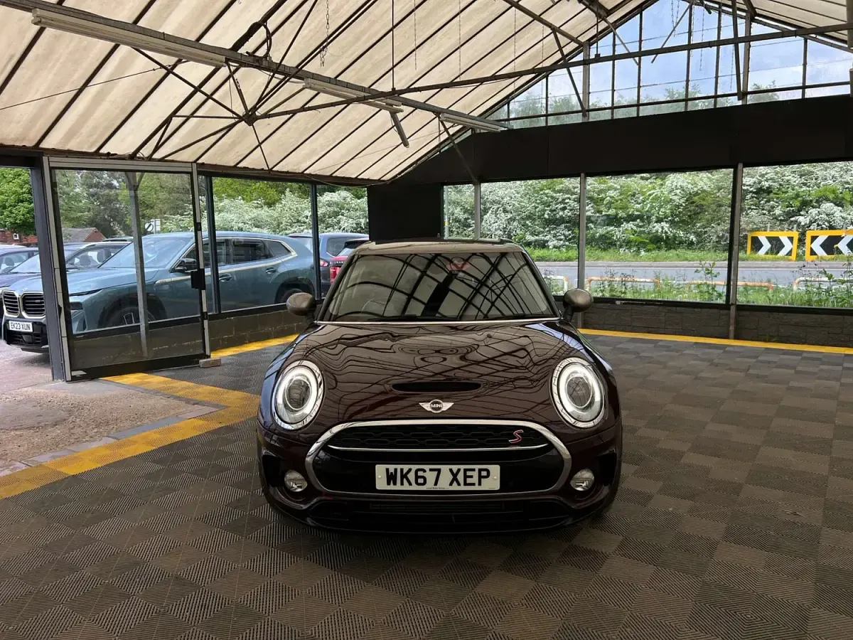 Used Mini Cooper Clubman 2017 Maroon Estate