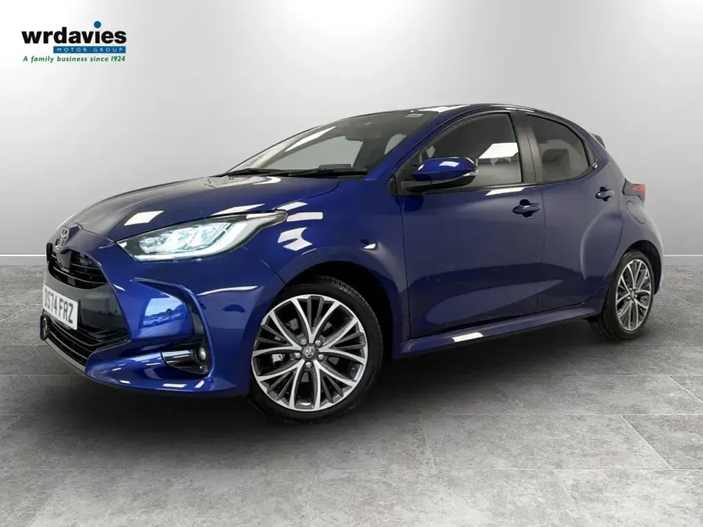 Used Toyota Yaris 2024 Blue Hatchback