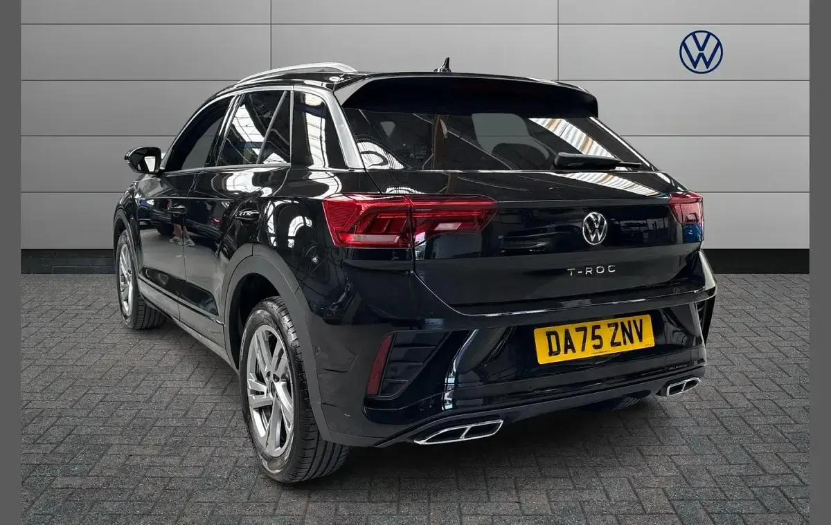 Used VW T-Roc R-line 150 HP (110 kW) 2025 Black SUV