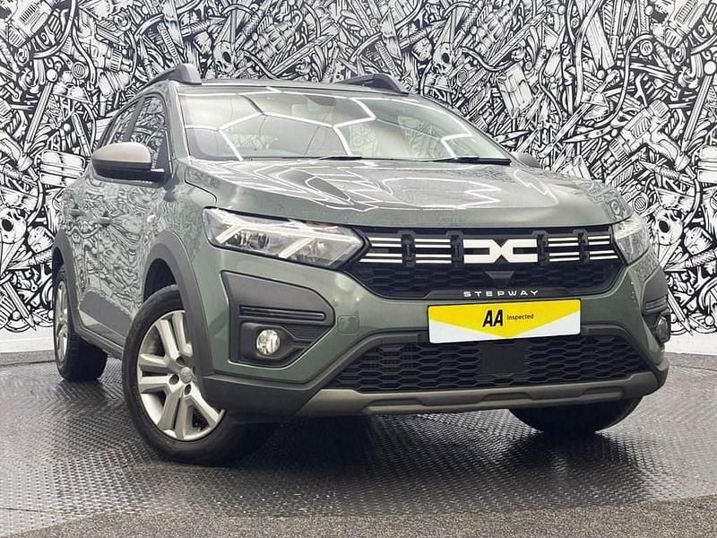 Used Dacia Sandero Expression 100 HP (73 kW) 2023 Green Hatchback