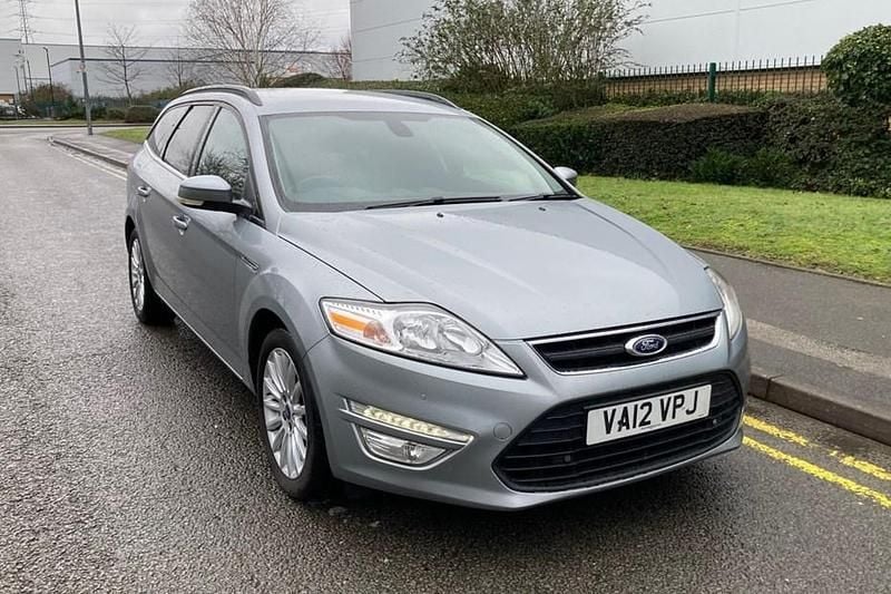 Used Ford Mondeo Business Edition 140 HP (102 kW) 2012 Silver Estate