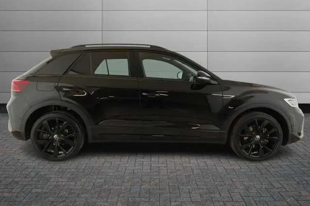 Used VW T-Roc Black Edition 150 HP (110 kW) 2025 Black SUV