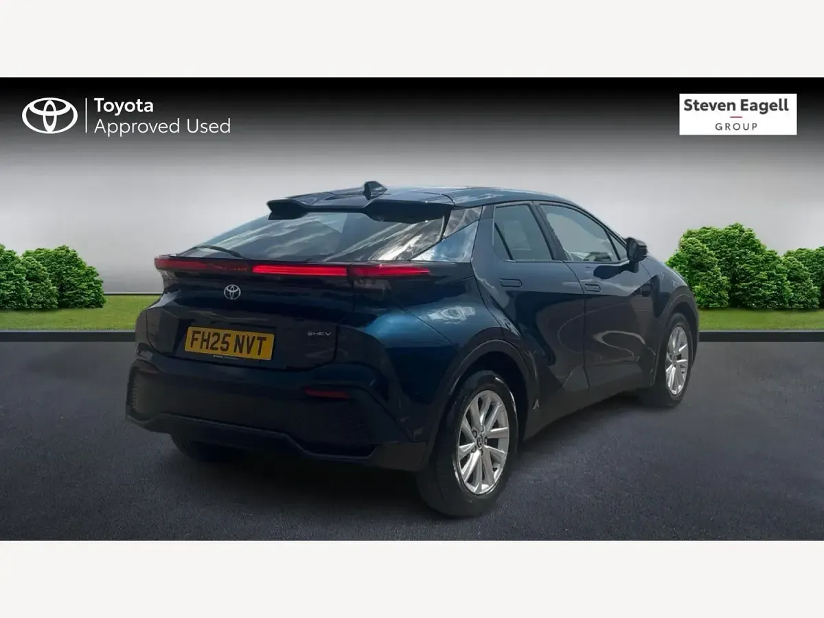 Used Toyota C-HR 138 HP (101 kW) 2025 Blue SUV