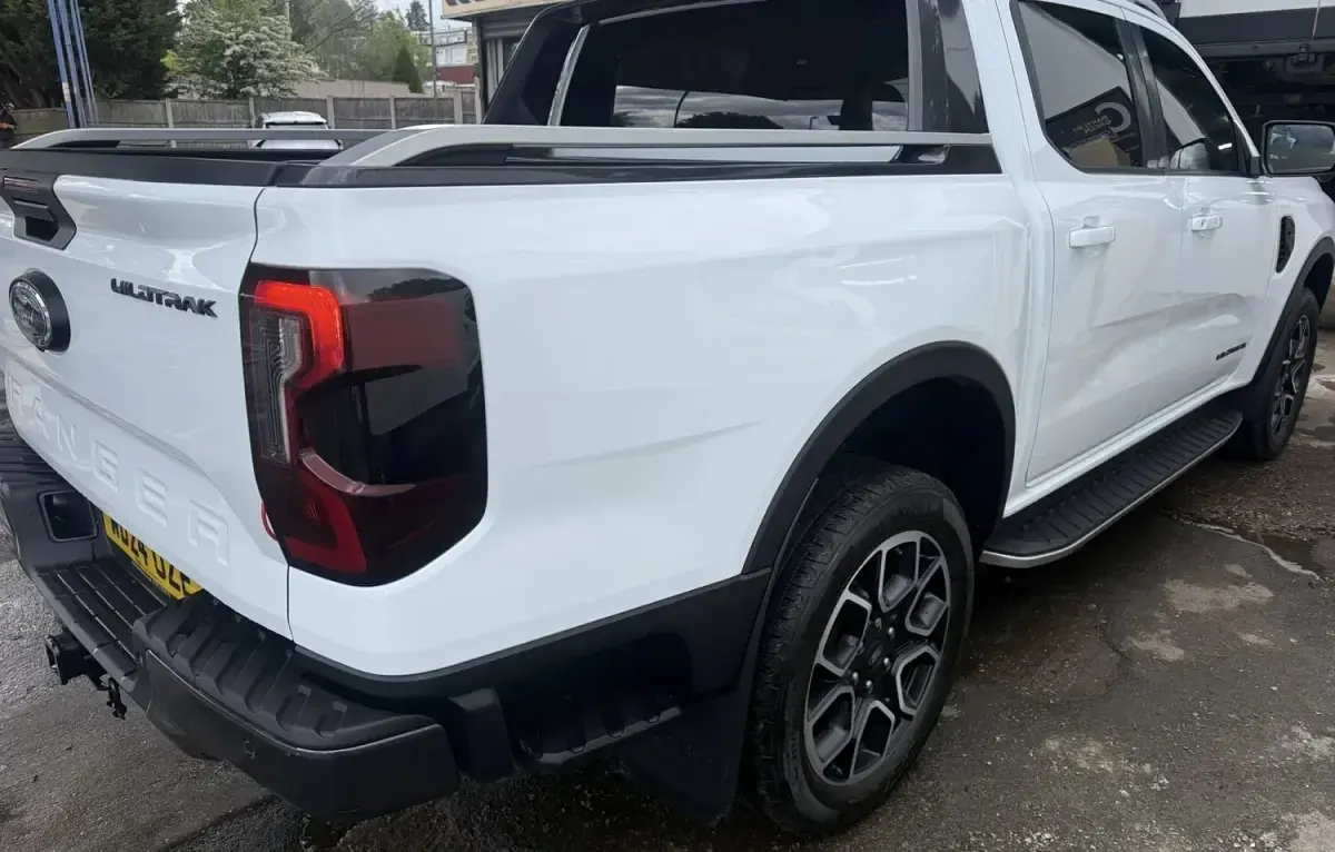 Used Ford Ranger Wildtrack 240 HP (176 kW) 2024 White Pickup