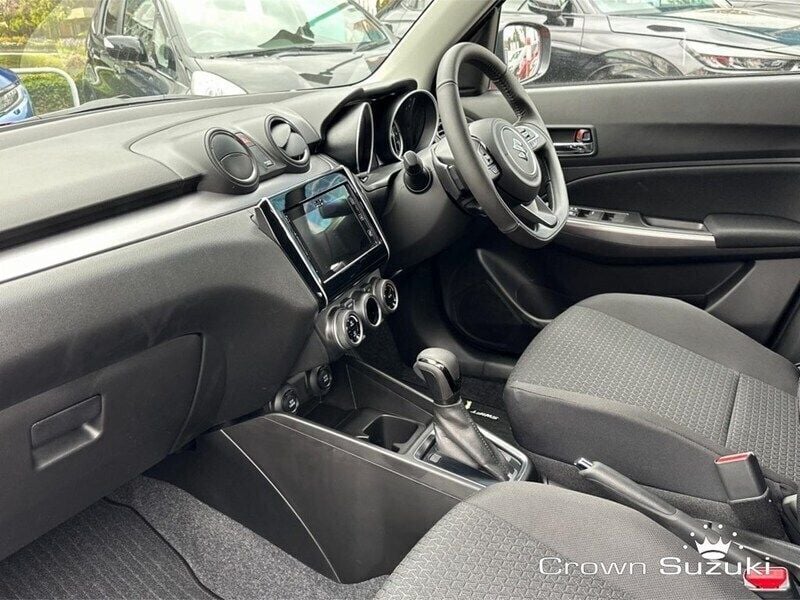 Used Suzuki Swift SZ5 82 HP (60 kW) 2023 Red Hatchback