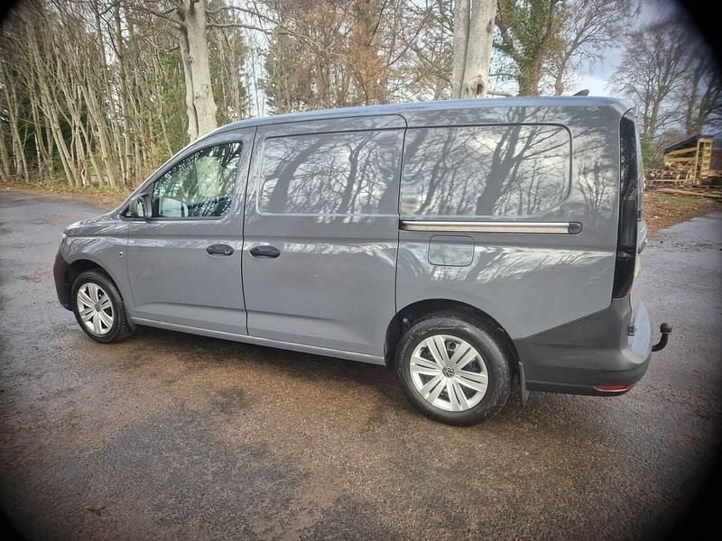 Used VW Caddy Maxi 114 HP (83 kW) 2023 Grey MPV